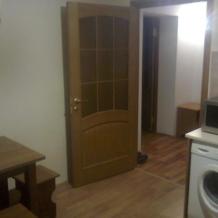 Apartment With Balcony 利沃夫 外观 照片