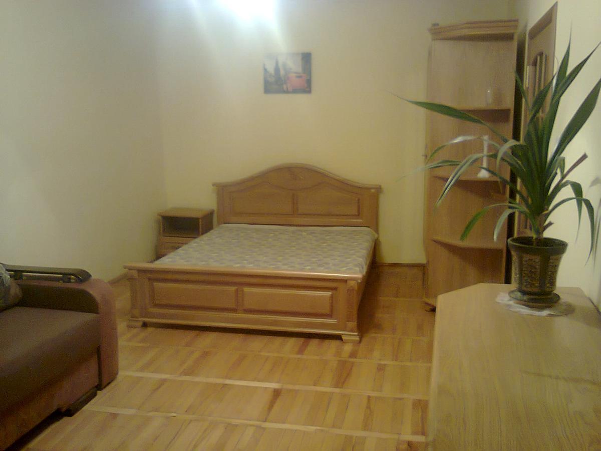 Apartment With Balcony 利沃夫 外观 照片